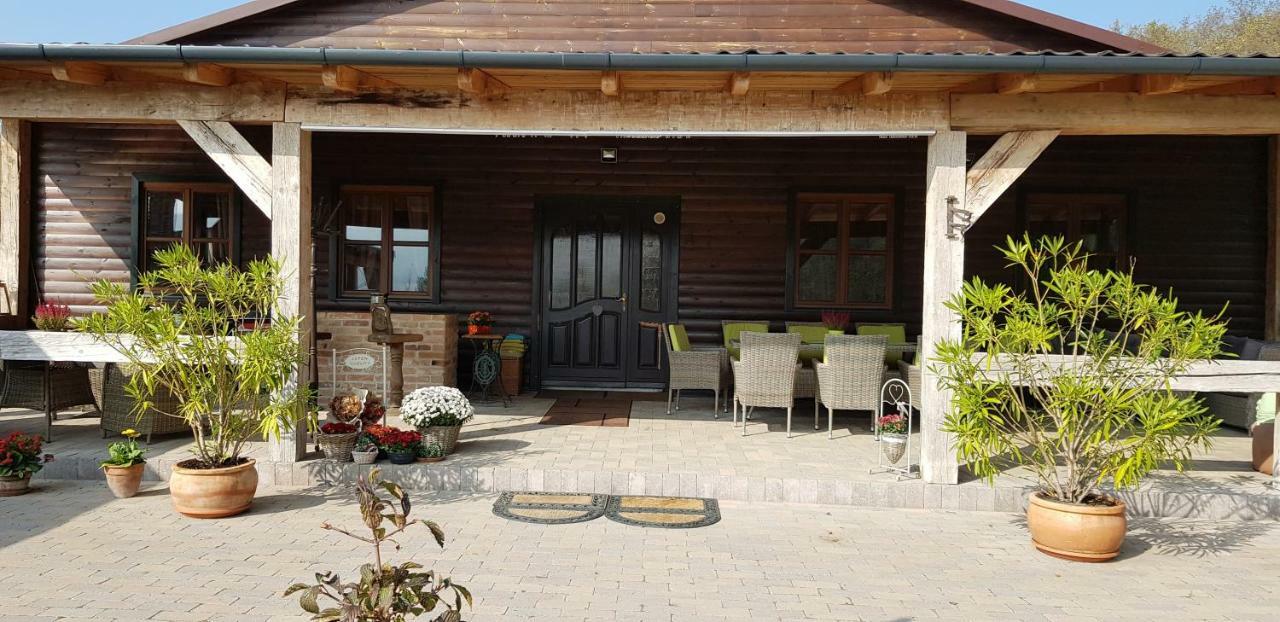 Bársonyberek vendégház Bakony Jásd Exterior foto
